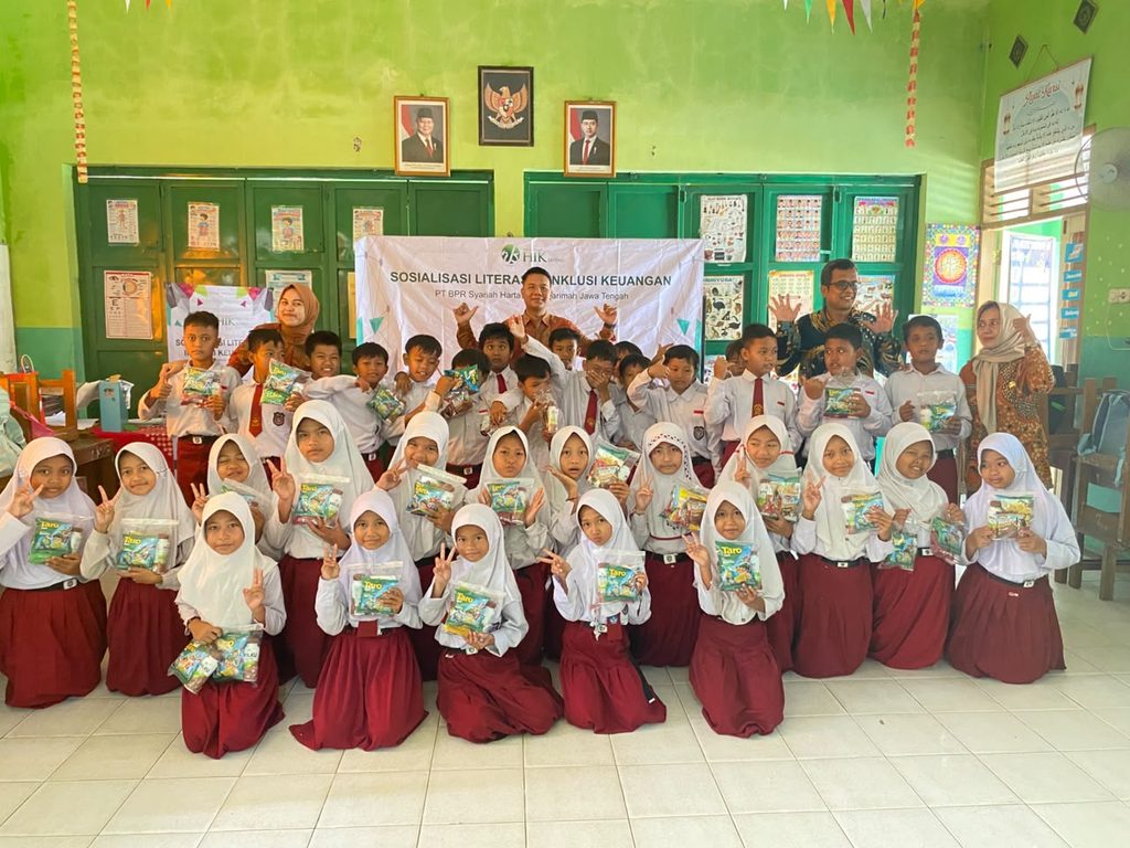 Sosialisasi Dalam Rangka Bulan Inklusi Keuangan di SDN Tambaksari